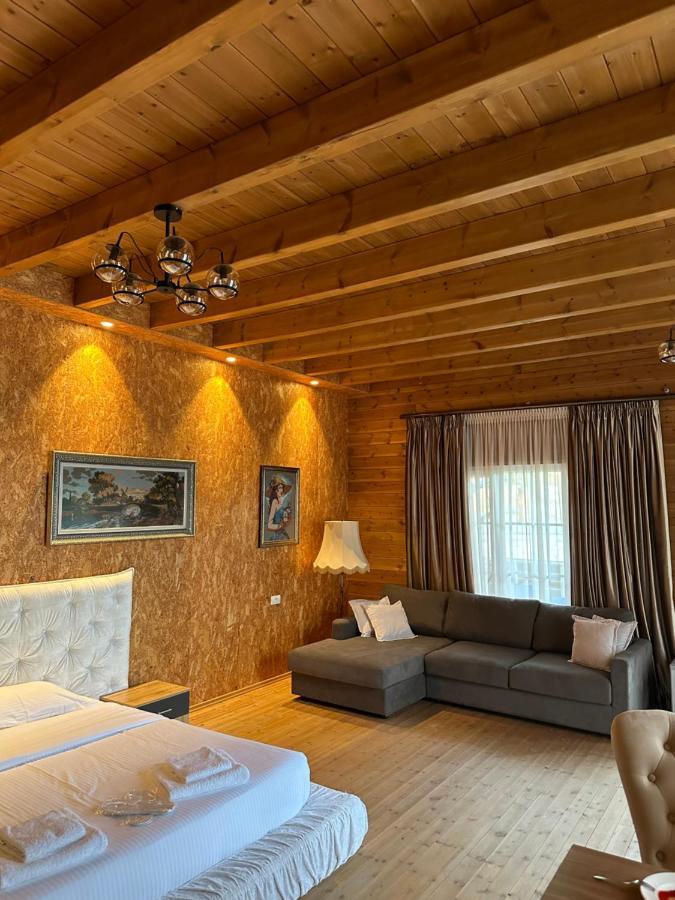 Priska e Madhe Bianca Hotel & Villa מראה חיצוני תמונה
