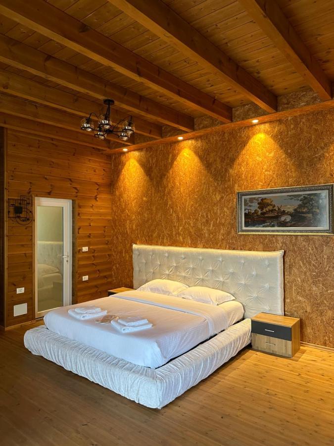 Priska e Madhe Bianca Hotel & Villa מראה חיצוני תמונה