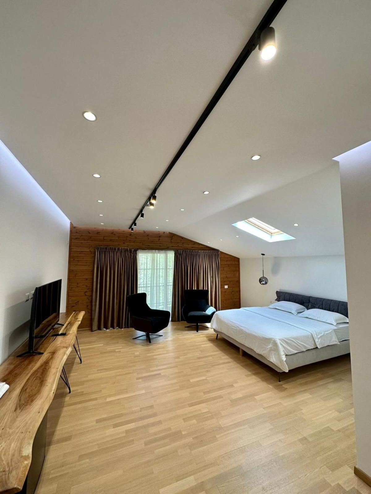 Priska e Madhe Bianca Hotel & Villa מראה חיצוני תמונה